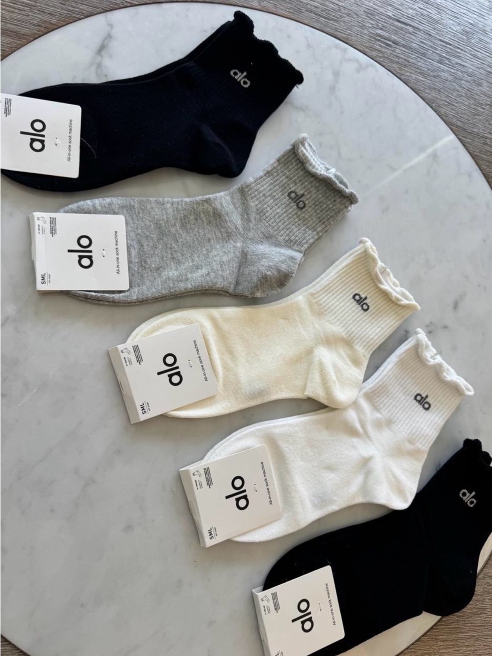 ALO Yoga Ribbed Ankle Socks - Black, Gray, Cream, White (5 Pack) S/M